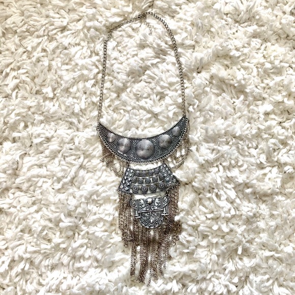 Silver statement necklace - Picture 2 of 2